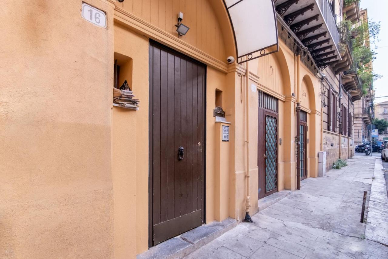 Oliveri Vintage House At Politeama Palermo Kültér fotó